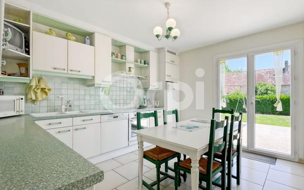 Maison à vendre    9 pièces • 308 m2 Pacy-sur-Eure