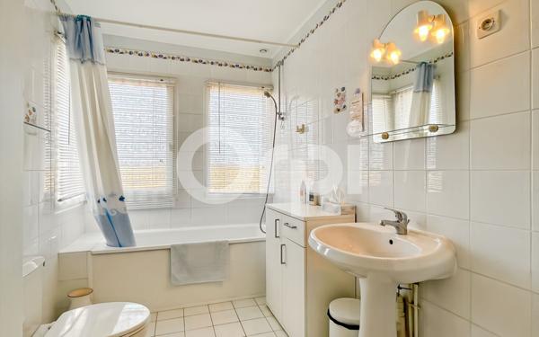 Maison à vendre    9 pièces • 308 m2 Pacy-sur-Eure