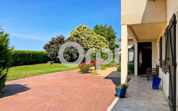 Maison à vendre    9 pièces • 308 m2 Pacy-sur-Eure