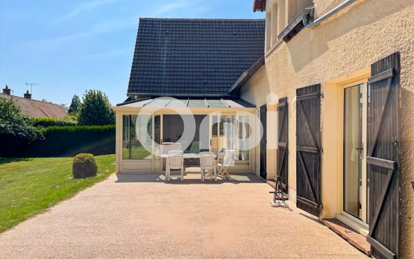 Maison à vendre    9 pièces • 308 m2 Pacy-sur-Eure