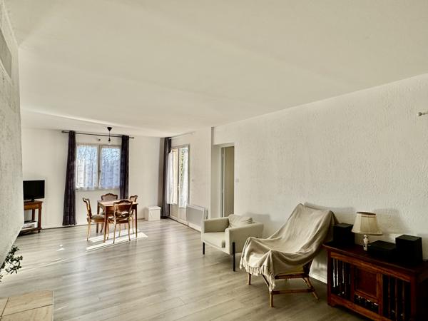 Les Angles (30133) Maison de 91 m² Les Angles