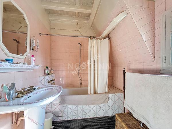 Orvault Vallée du Cens : Maison à vendre ! Rare sur le secteur avec 293 m² sur terrain de 6300 m² ! Cadre verdoyant.