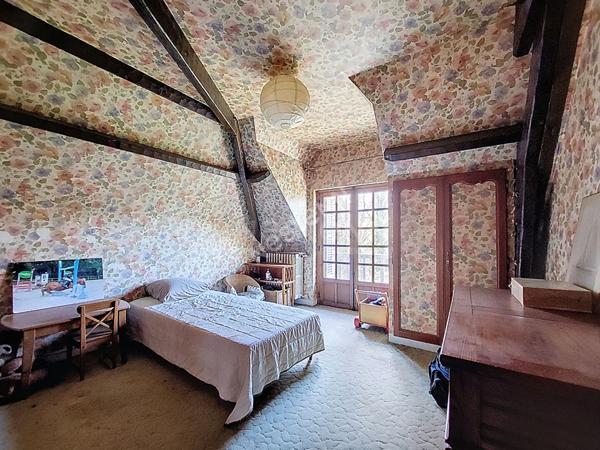 Orvault Vallée du Cens : Maison à vendre ! Rare sur le secteur avec 293 m² sur terrain de 6300 m² ! Cadre verdoyant.