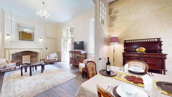 Appartement hyper centre  95 m2 dans hôtel particulier