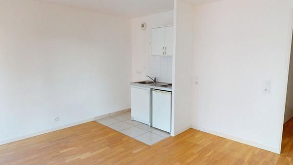 studio non Meublé confortable avec balcon à Ivry-sur-Seine 28m2