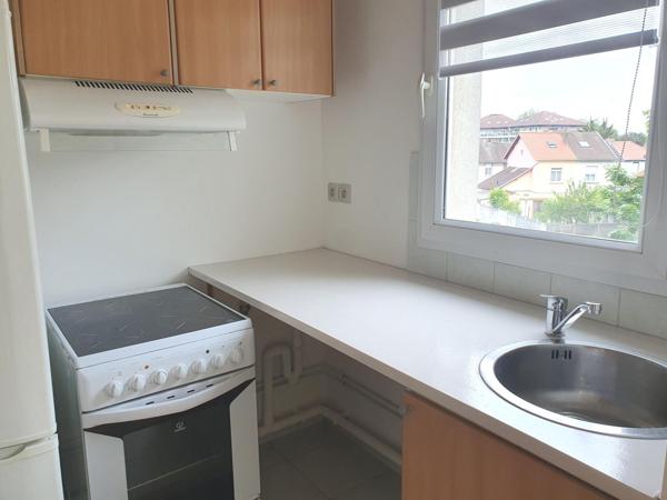 Wasquehal T2 avec balcon, garage et parking