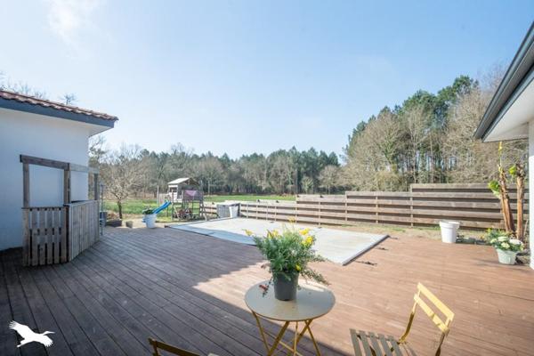 Maison à vendre |  Azur |  8 pièces | 163 m²