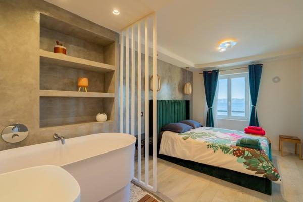 Location Appartement de luxe Marseille 7 5 Pièces 107 m²