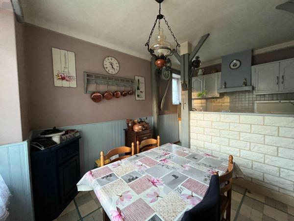 Maison individuelle à vendre à Neuvy-Pailloux dans l'Indre (36100), ref : 36004/330
