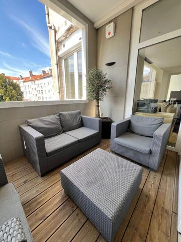 Plateau de bureaux 269 m², terrasse, garage