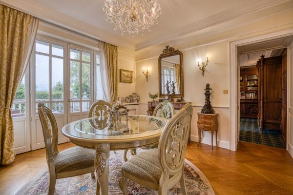 Vente Maison de maître Divonne-les-Bains 12 Pièces 450 m²
