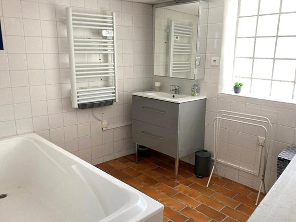 Maison atypique avec gîte et piscine