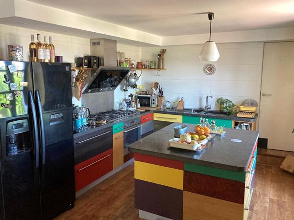 Maison atypique avec gîte et piscine