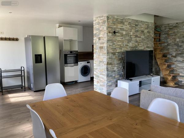 Maison à vendre à Saint-Rambert-en-Bugey dans l'Ain (01230), ref : VM1512-01032