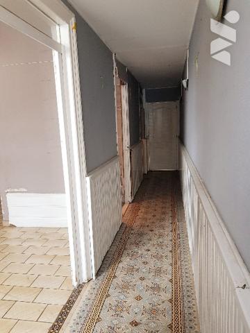 Très beau potentiel pour cette maison de caractère de 122 m² habitable avec jardin.