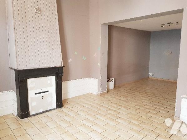 Très beau potentiel pour cette maison de caractère de 122 m² habitable avec jardin.