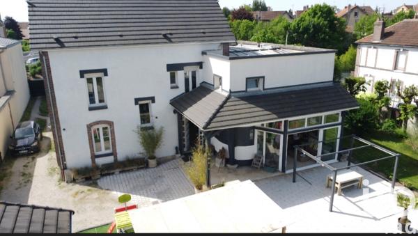 Maison de ville 12 pièces de 342 m² à Romilly-sur-Seine (10100)