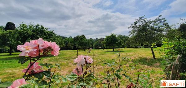Terrain constructible de 1860m2 à 5 minutes (2kms) de la plage