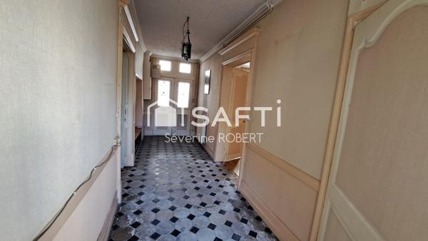 Ensemble immobilier avec beau potentiel