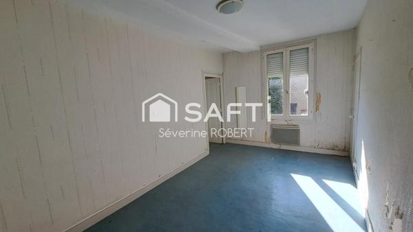 Ensemble immobilier avec beau potentiel