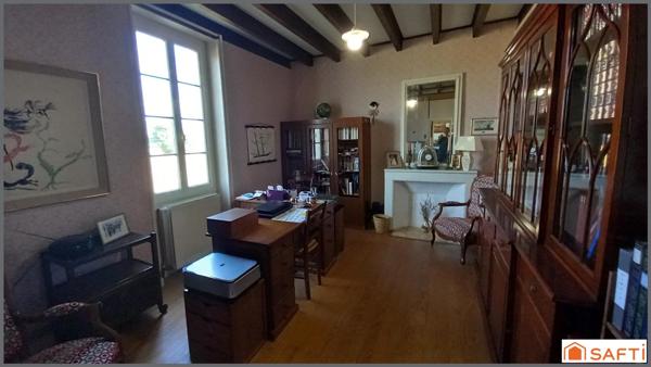 Maison en pierre 220m2, 6 chambres, piscine sur parcelle 5126m2