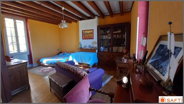 Maison en pierre 220m2, 6 chambres, piscine sur parcelle 5126m2