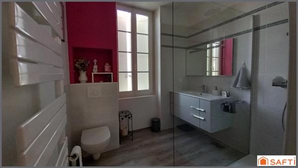 Maison en pierre 220m2, 6 chambres, piscine sur parcelle 5126m2