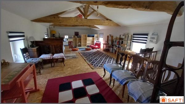 Maison en pierre 220m2, 6 chambres, piscine sur parcelle 5126m2