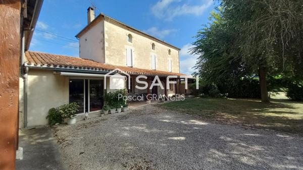 Maison en pierre 220m2, 6 chambres, piscine sur parcelle 5126m2