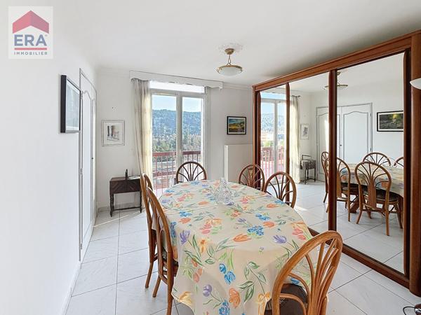 Appartement AIX SUD - T3/4 - GARAGE - ASCENSEUR - ETAGE ELEVE