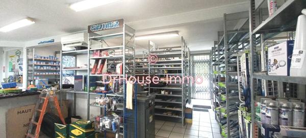 Commerce à vendre 3 pièces de 110 m²