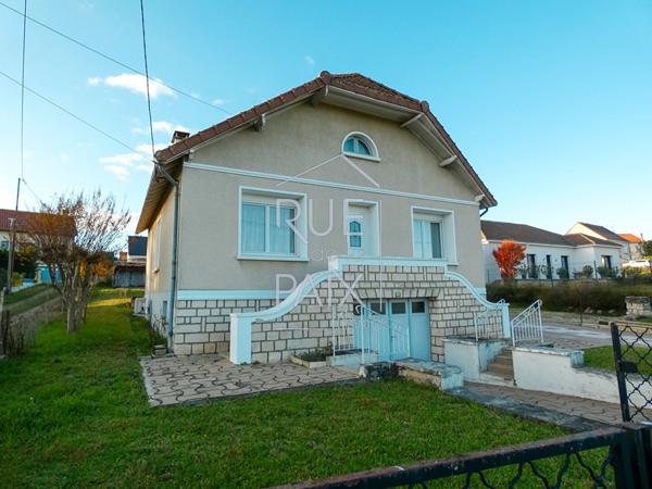 86100 CHATELLERAULT VENTE d'une maison T5 (102 m²) à CHATELLERAULT