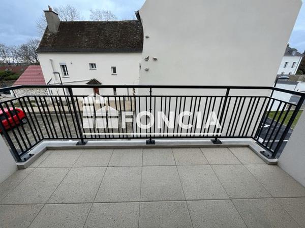 Location Appartement 2 pièces 41 m² - 18 RUE JEAN JAURES Villabe 91100