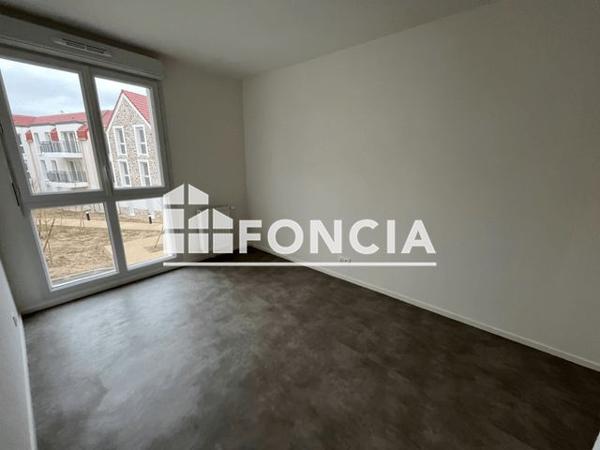 Location Appartement 2 pièces 41 m² - 18 RUE JEAN JAURES Villabe 91100