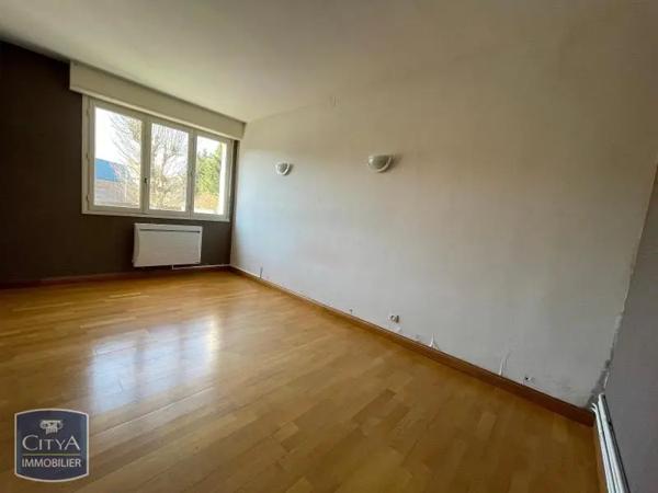 Appartement à louer 2 pièces 45.2m² Cambrai (59400)