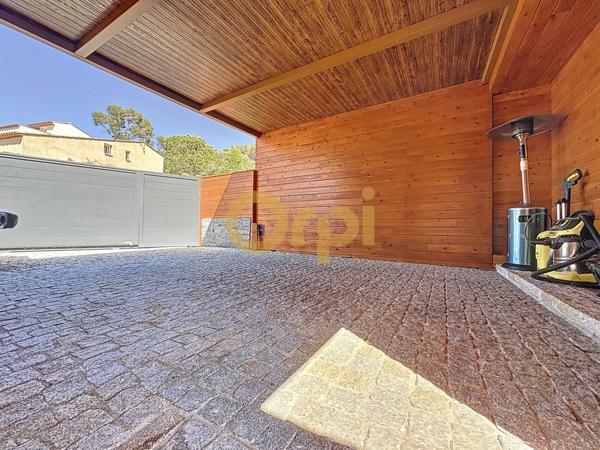 Maison à vendre    5 pièces •  Sainte-Maxime