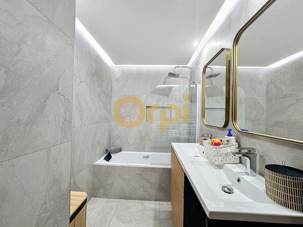 Maison à vendre    5 pièces •  Sainte-Maxime