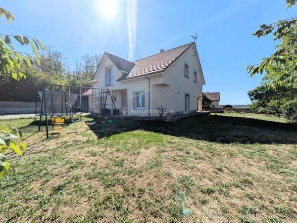 Vente                                                      Maison
                        
                     6 pièces                      181 m2                     à Neufchâteau