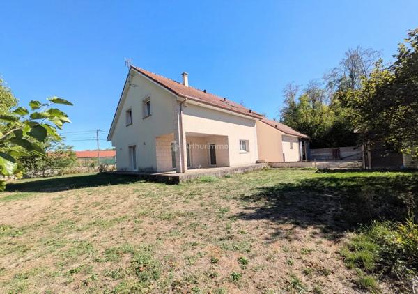 Vente                                                      Maison
                        
                     6 pièces                      181 m2                     à Neufchâteau