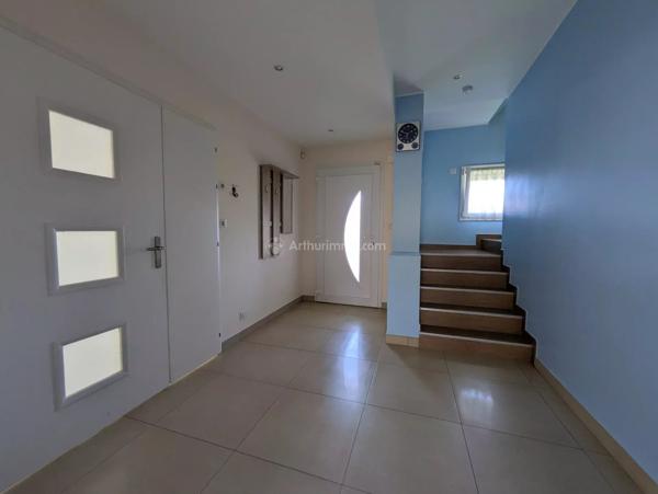 Vente                                                      Maison
                        
                     6 pièces                      181 m2                     à Neufchâteau