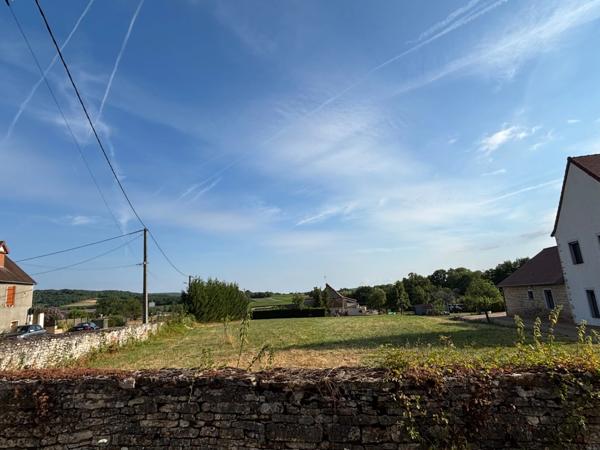 A vendre - Terrain Plat de 2965 m² situé entre Buxy et St-Gengoux-le-National à SAINT-BOIL (71)