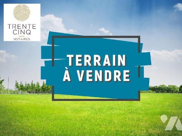 NOUVEAUTE - Seulement chez Trente-Cinq Notaires 

Venez découvrir ce terrain à bâtir d'une su...