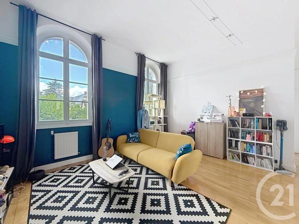 Appartement F3 à vendre  3 pièces - 60 m 2   TROYES  - 10