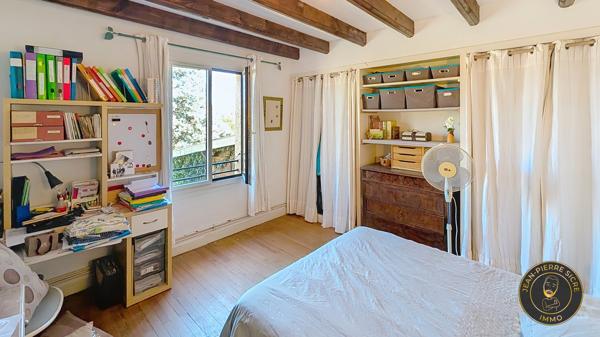 Cintegabelle — Maison de famille de 207 m² sur trois niveaux, cinq chambres, annexes et piscine, terrain clos