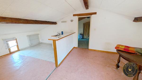 Cintegabelle — Maison de famille de 207 m² sur trois niveaux, cinq chambres, annexes et piscine, terrain clos