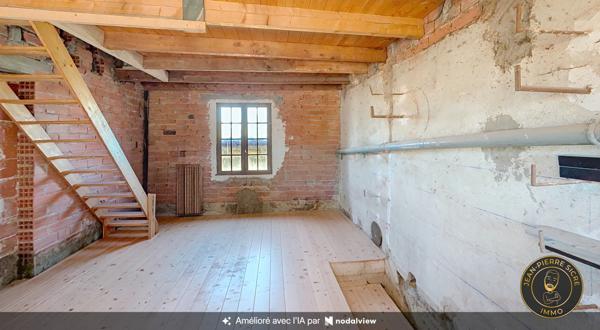 Cintegabelle — Maison de famille de 207 m² sur trois niveaux, cinq chambres, annexes et piscine, terrain clos