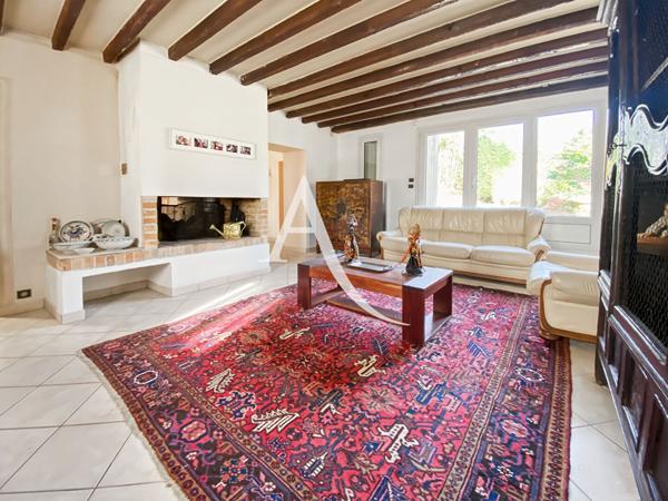 Maison Bois d'Arcy 7 pièce(s) 5 chambres .