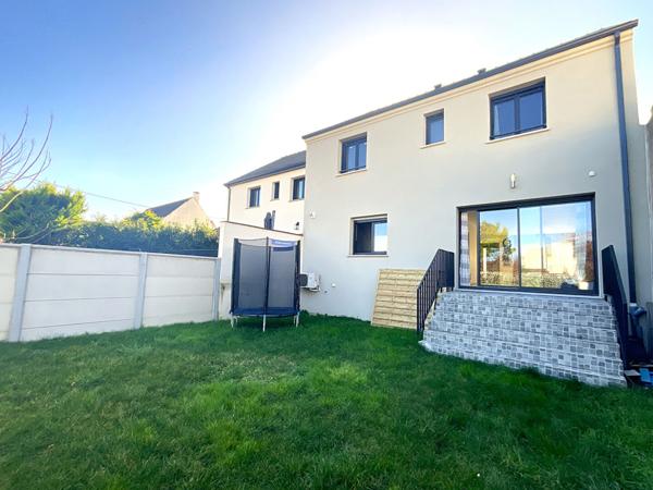 Carrieres-sur-Seine, maison de 2020 , 147 m2, 5 chambres, sous-sol, garage et jardin,