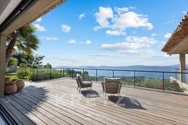 Grimaud - Villa contemporaine vue mer