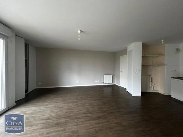 Appartement à louer 1 pièce 36.96m² Les Ponts-de-Cé (49130)